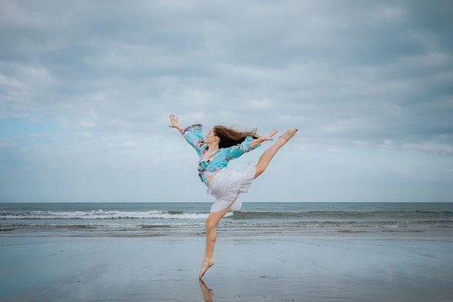 danseuse sur la plage. Ecouter son corps